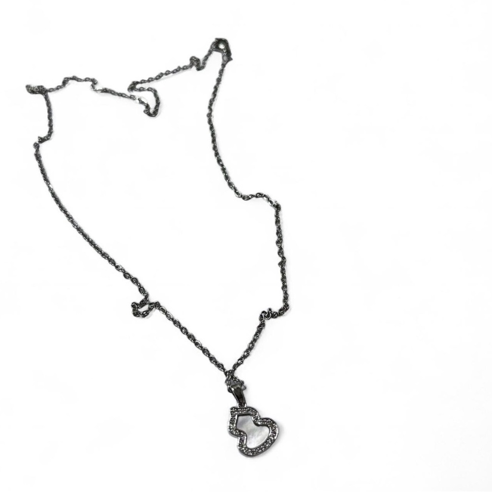 Elegant Hollow Pendant Necklace